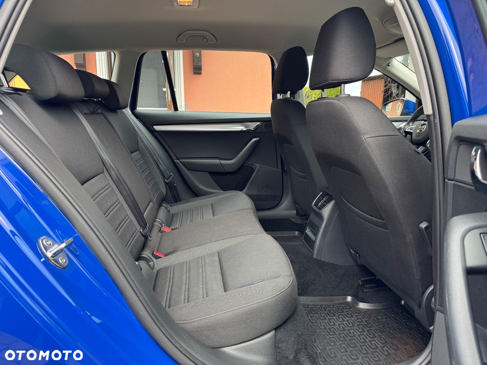 Skoda Octavia 2.0 TDI Ambition DSG - 13