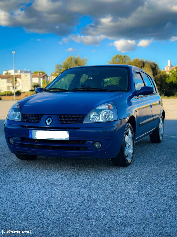 Renault Clio - 1