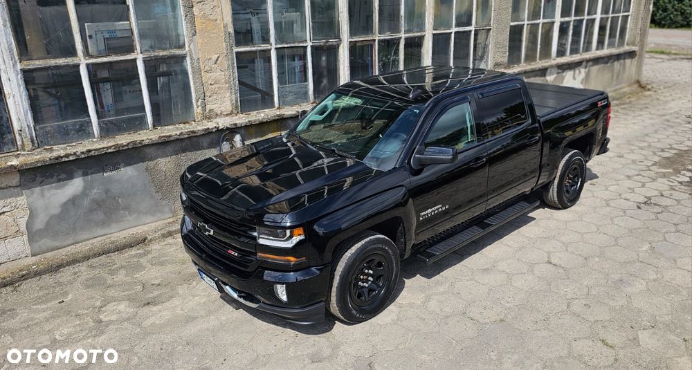 Chevrolet Silverado - 4