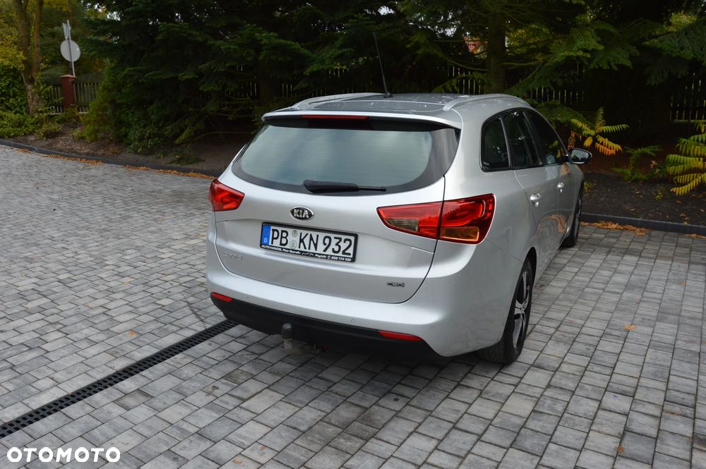 Kia Ceed - 24
