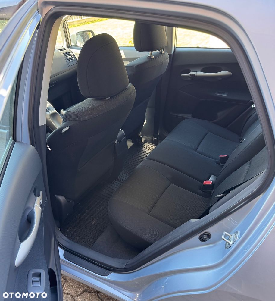 Toyota Auris 1.4 VVT-i - 10