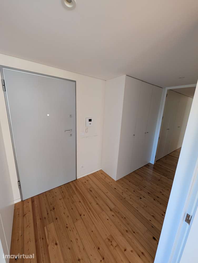 Fantástico Apartamento T3 de Luxo no Centro da Maia - Como Novo! - Grande imagem: 3/32