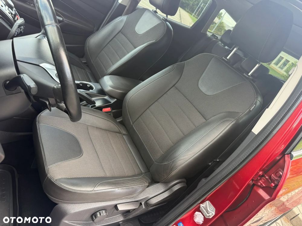Ford Kuga 2.0 TDCi 4WD Titanium Plus - 29