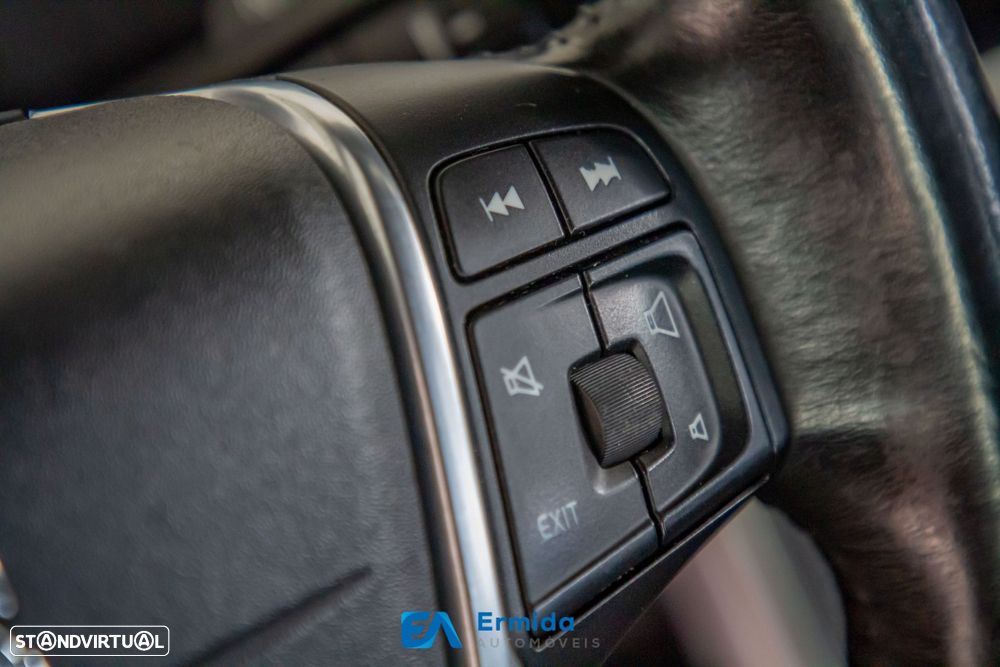 Volvo V60 2.0 D3 Momentum - 37