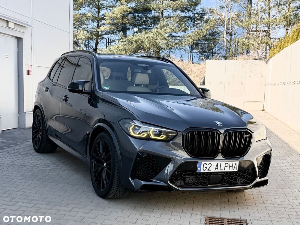 BMW X5 M M50i - 2