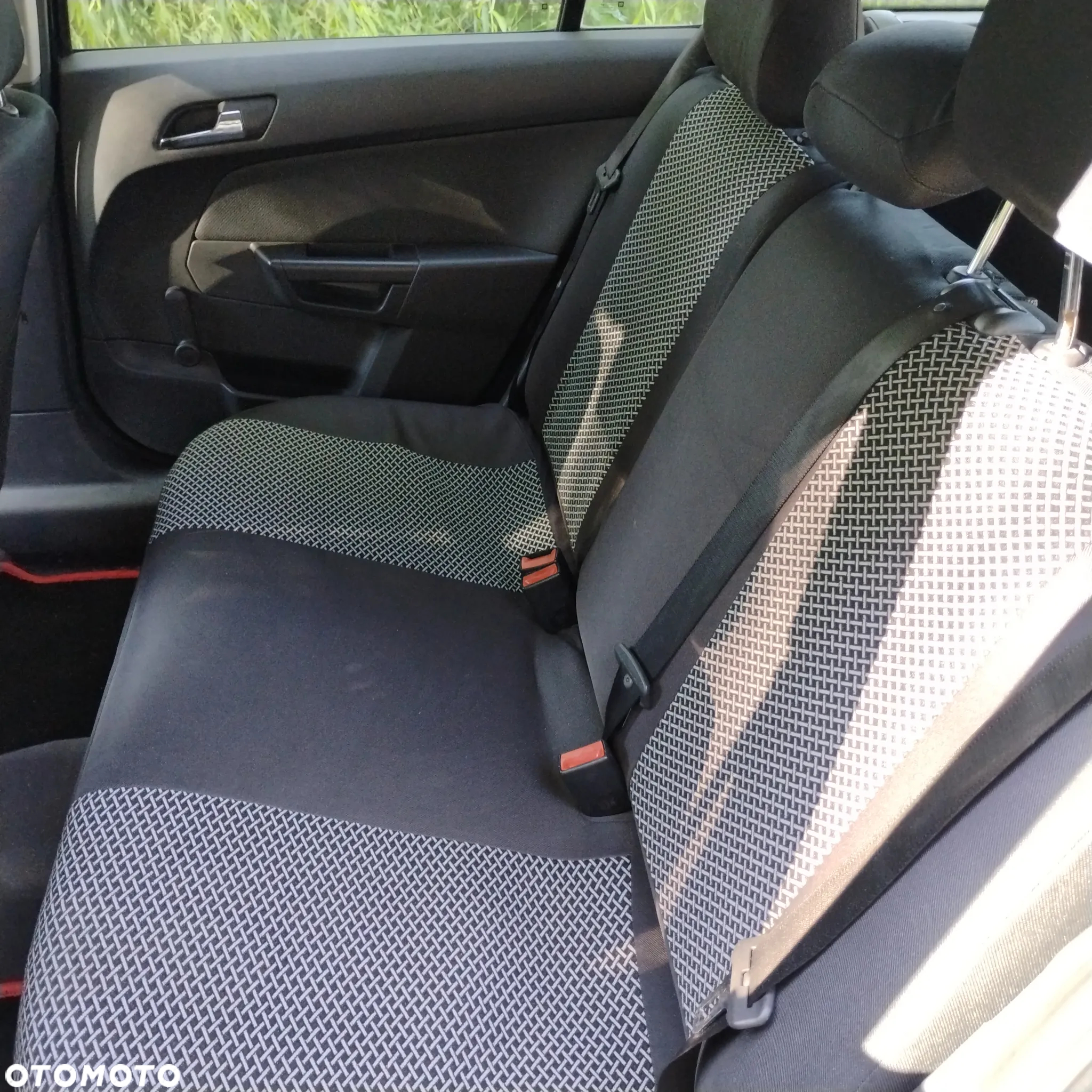 Opel Astra 1.4 Caravan - 5