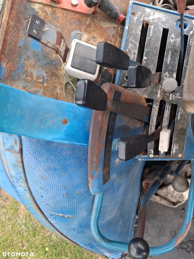 Ford 7700 -7710 - 5