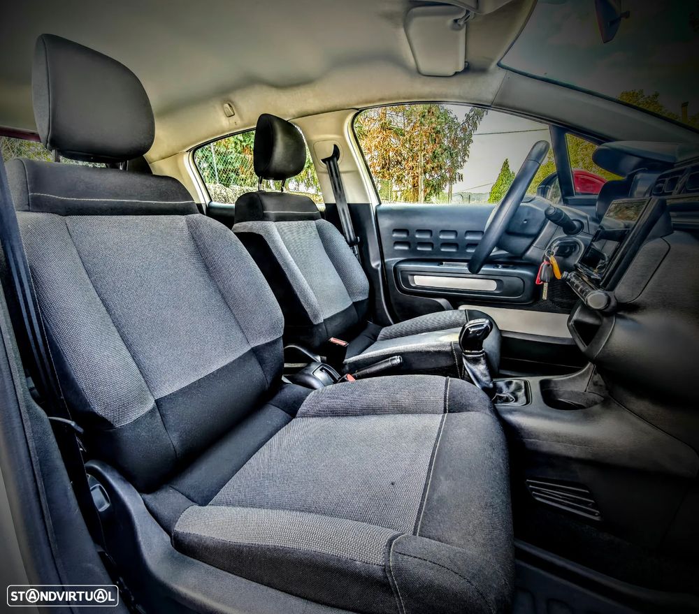 Citroën C3 1.2 PureTech Shine Pack - 7