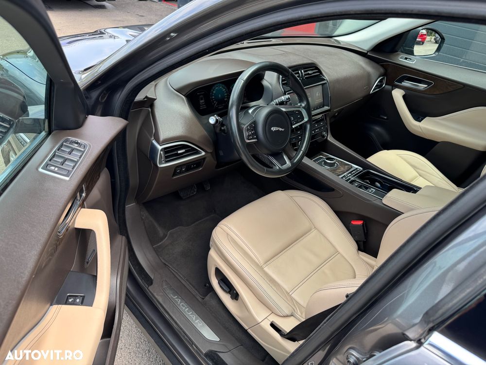 Jaguar F-Pace 20d AWD Aut. Prestige - 5