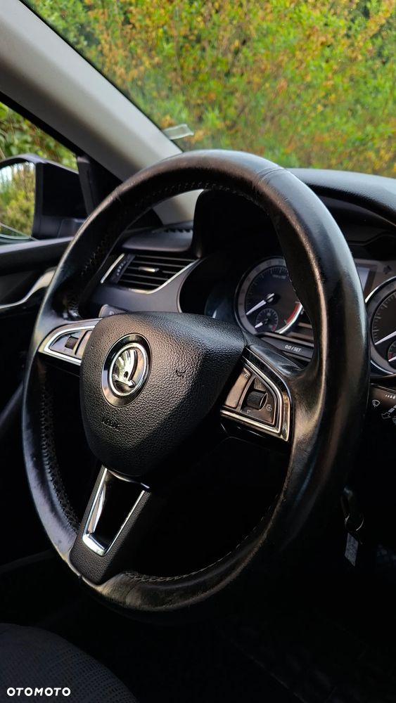 Skoda Octavia 2.0 TDI 4x4 DSG Style - 28