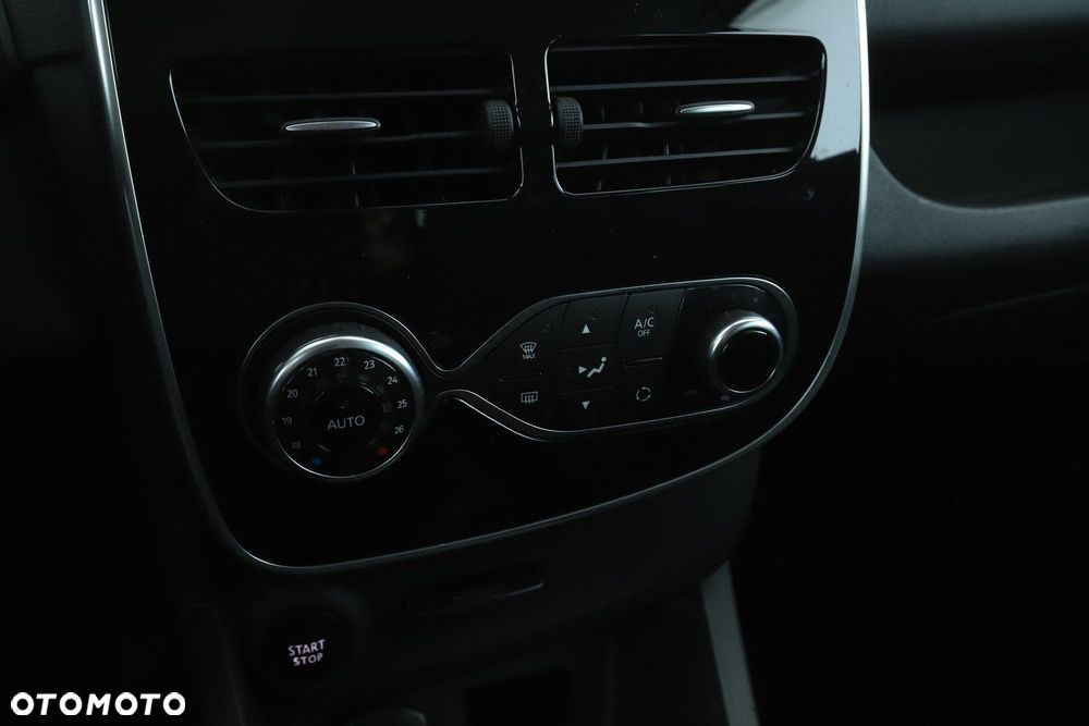 Renault Clio - 18