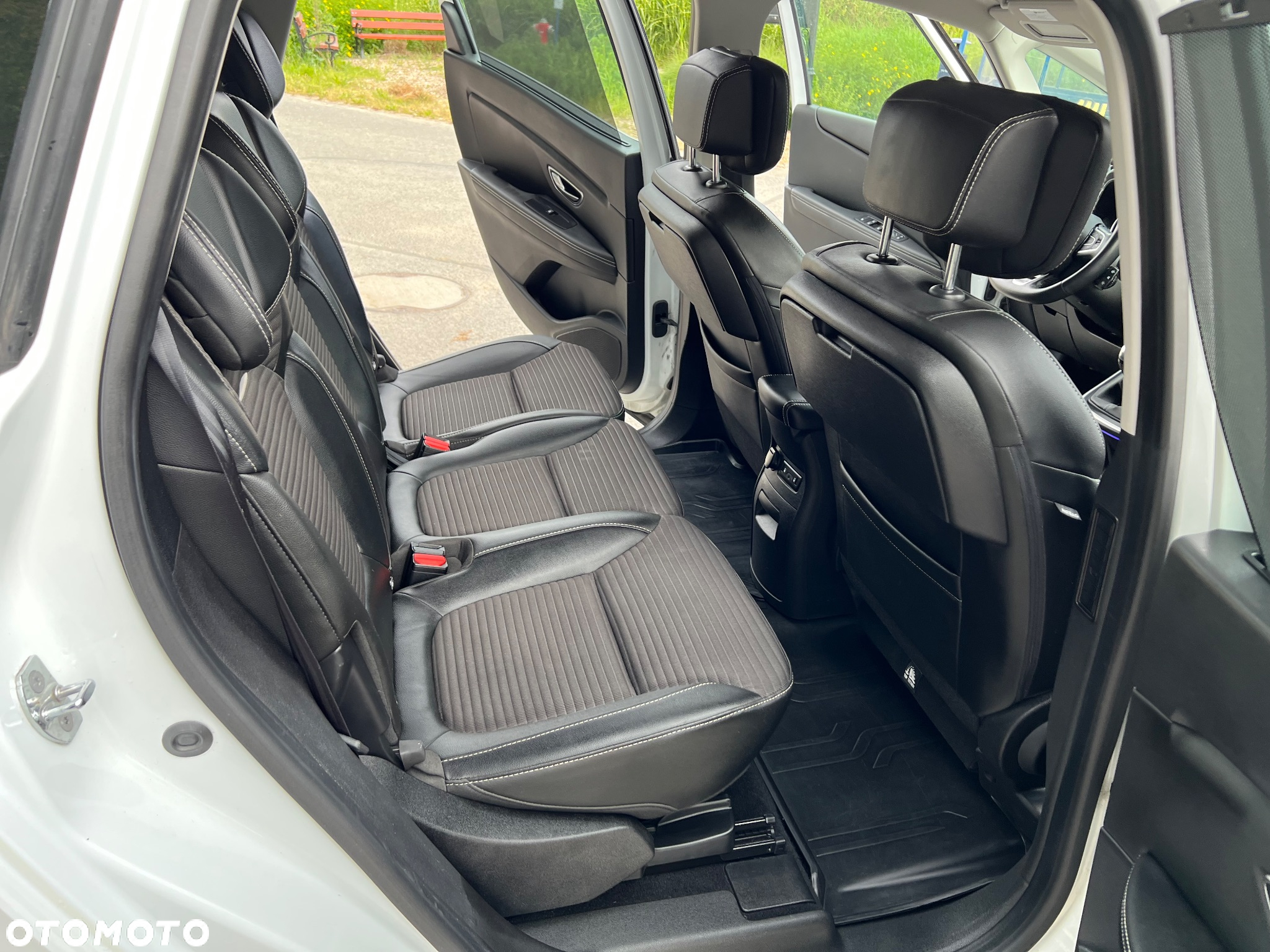 Renault Grand Scenic Gr 1.6 dCi Energy Privilege - 8