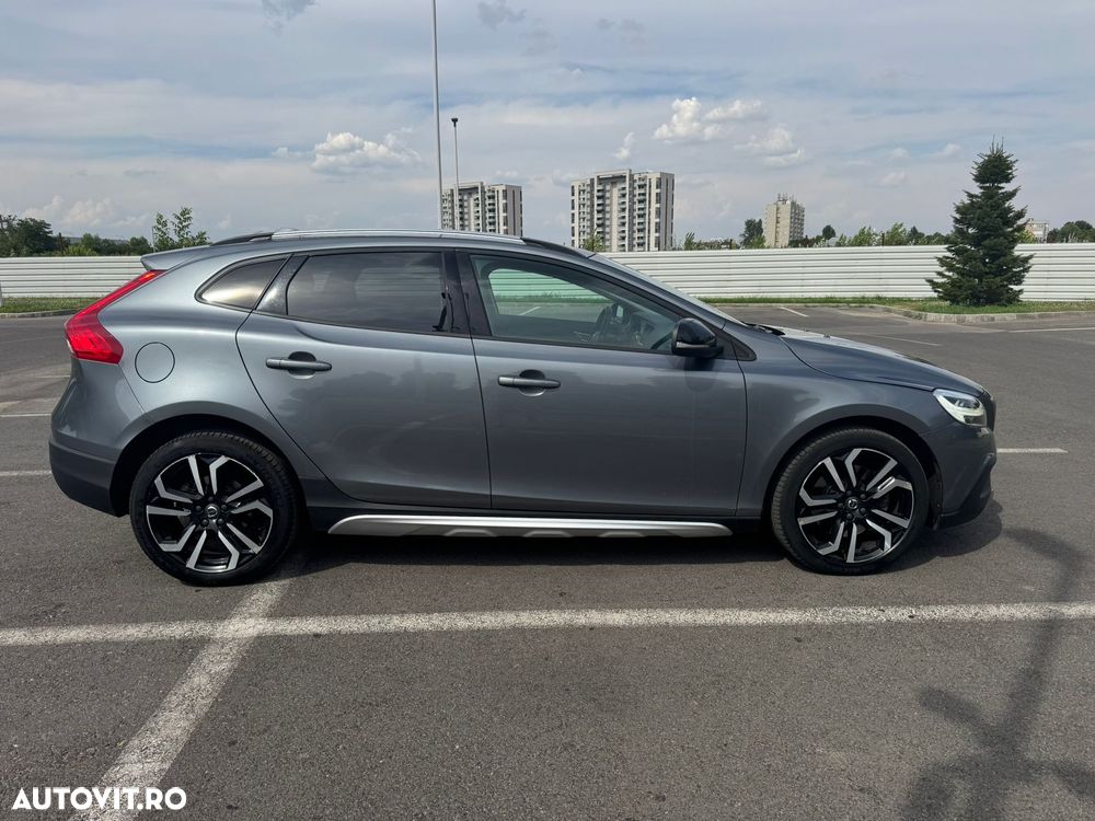Volvo V40 D2 Aut. Momentum - 3