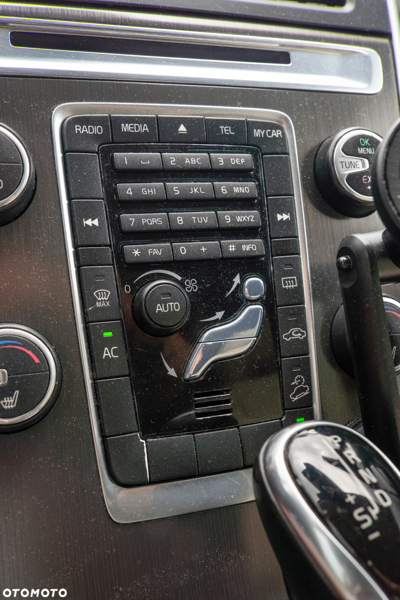 Volvo XC 60 D5 AWD Kinetic - 7