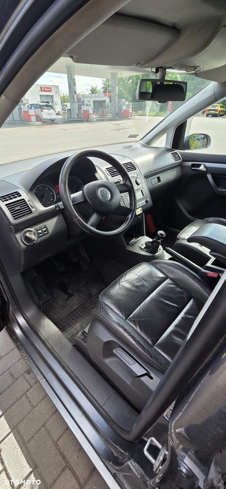 Volkswagen Touran 1.9 TDI DPF Highline - 11