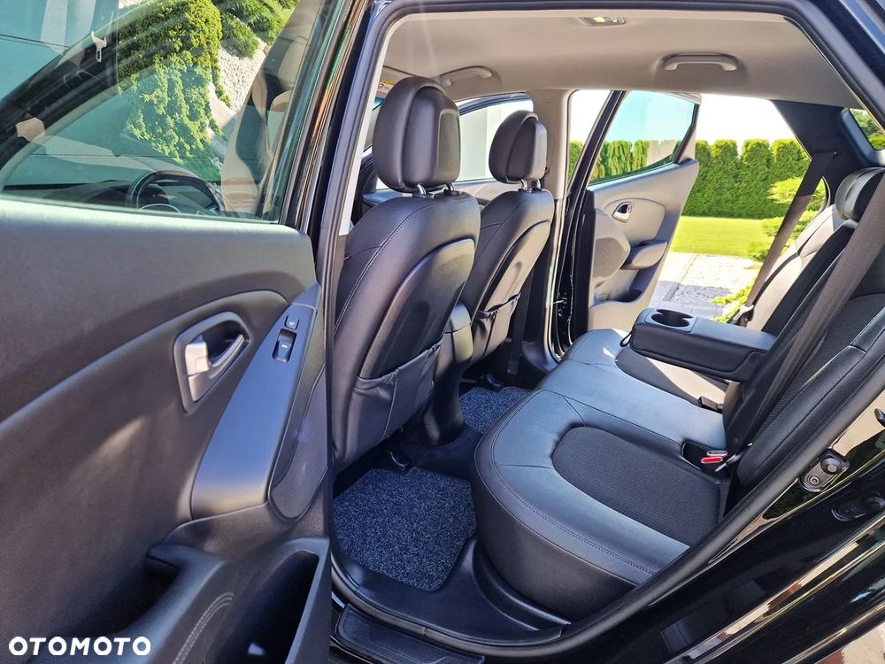 Hyundai ix35 2.0 GDI Premium 2WD - 21