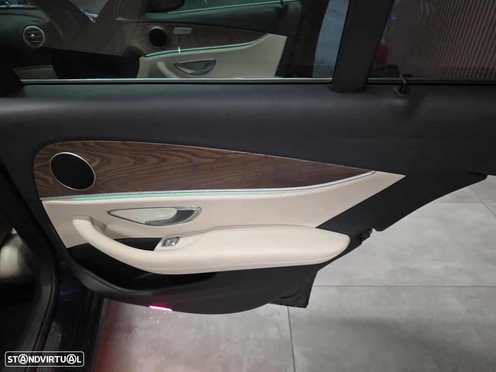 Mercedes-Benz E 220 d 9G-TRONIC Exclusive - 11