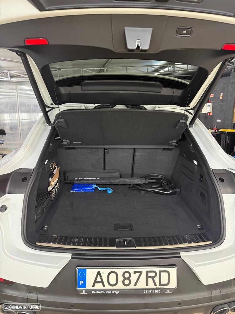 Porsche Cayenne E-Hybrid - 12