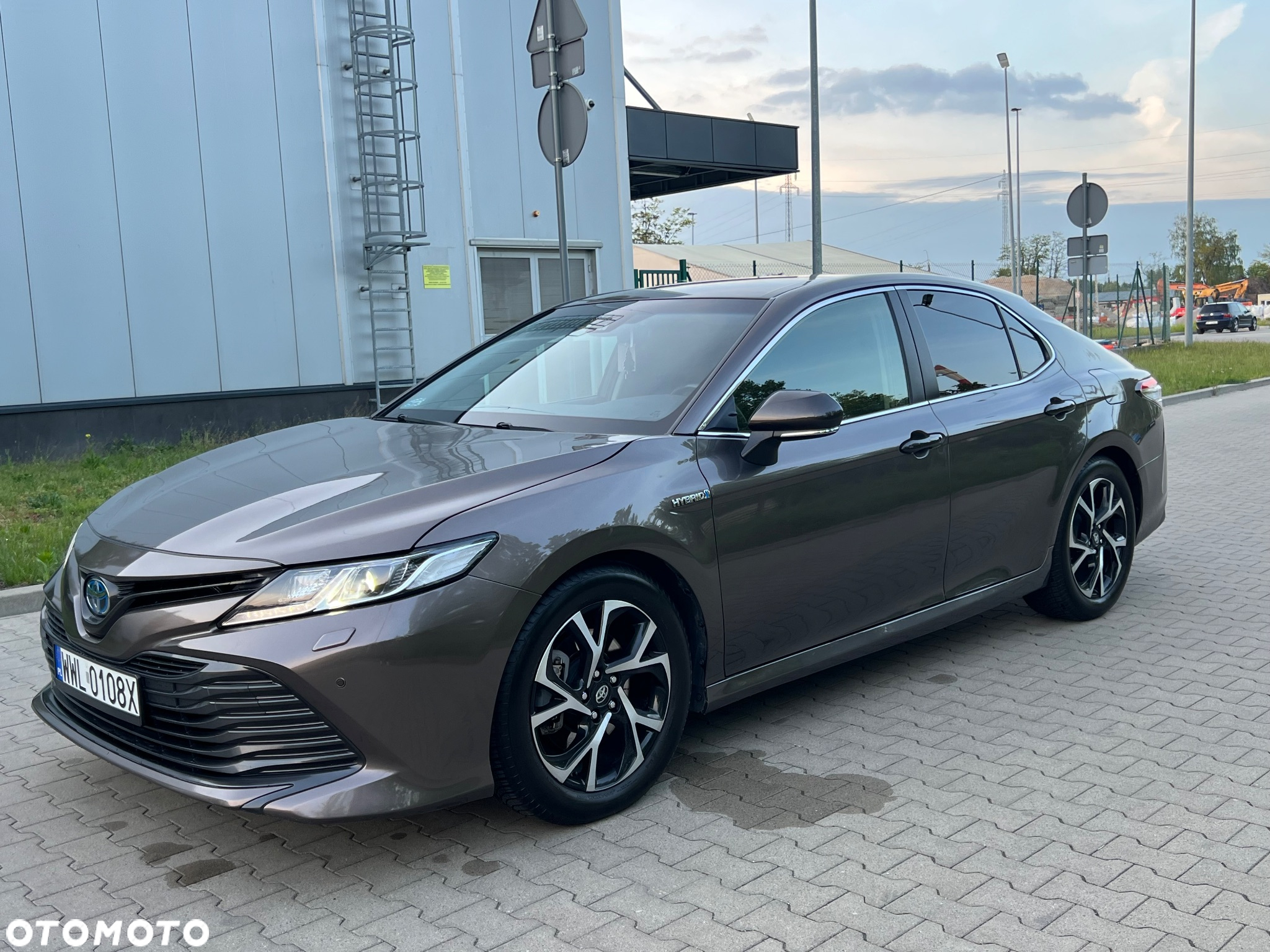 Toyota Camry 2.5 Hybrid Comfort CVT - 17