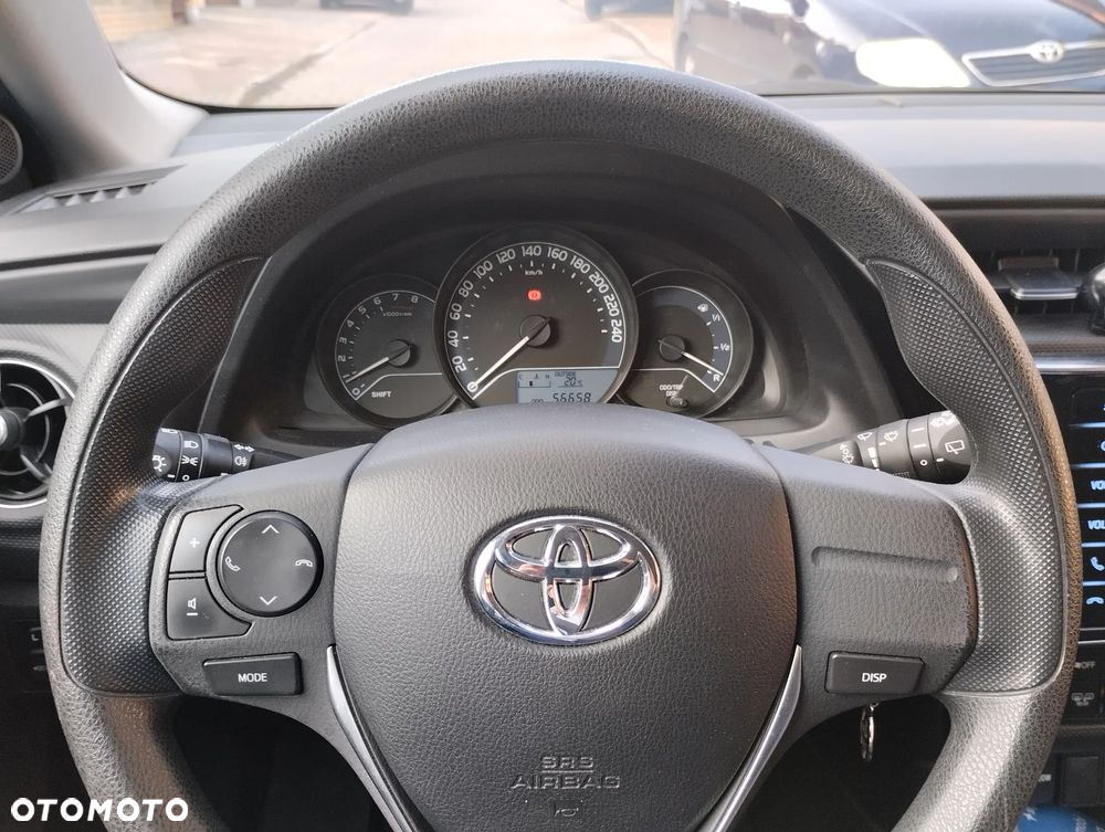 Toyota Auris 1.6 Active - 12