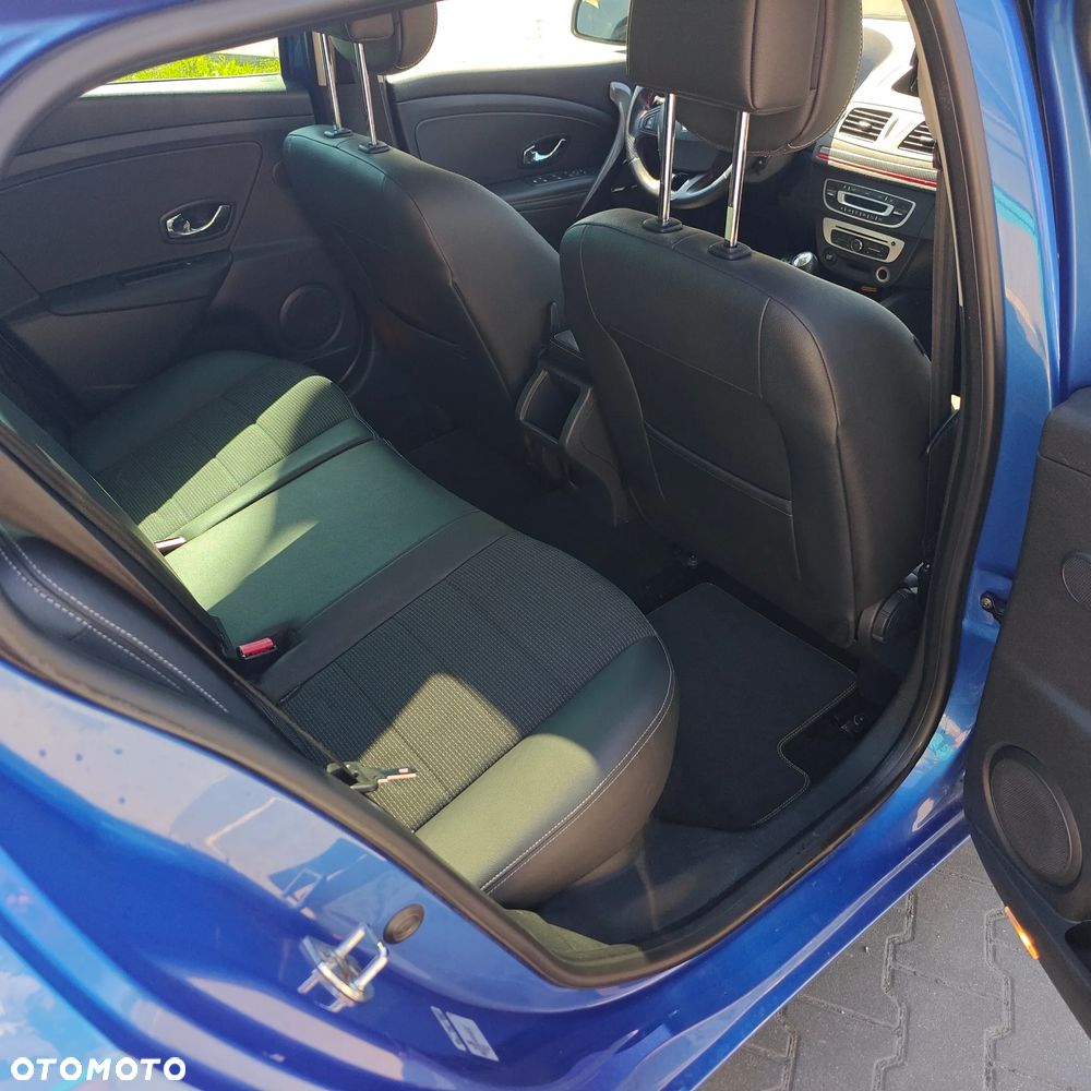 Renault Megane TCe 180 GT - 11
