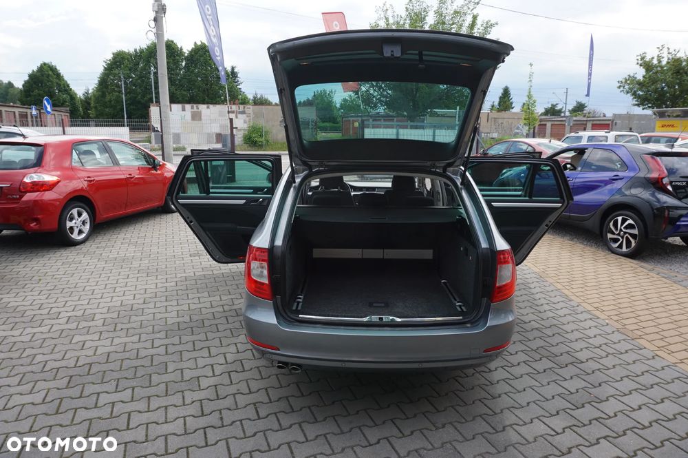 Skoda Superb 2.0 TDI DSG FAMILY - 16