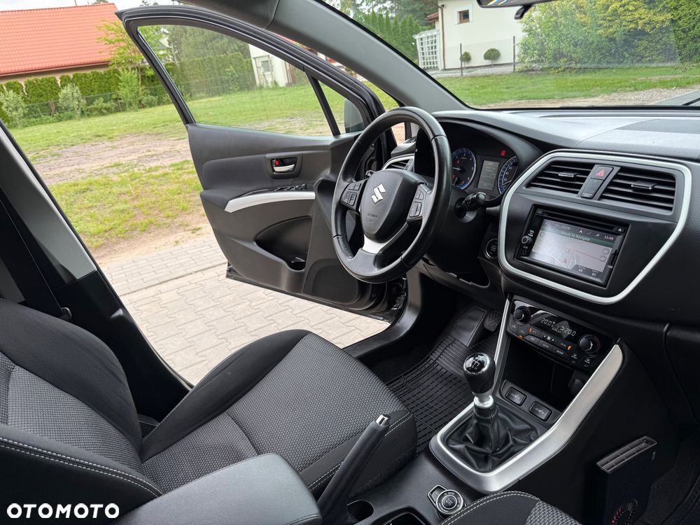 Suzuki SX4 S-Cross 1.6 DDiS 4x4 Comfort+ - 32