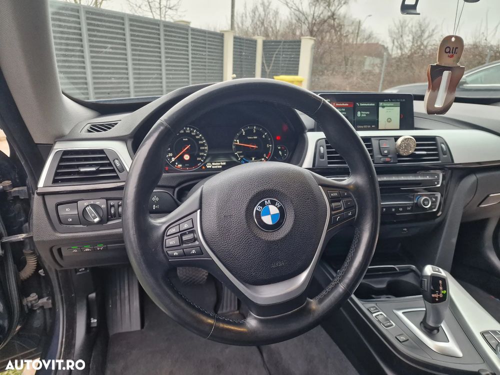 BMW Seria 3 320d xDrive AT - 30