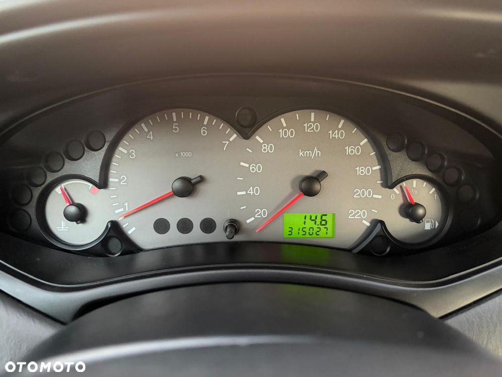 Ford Focus - 12