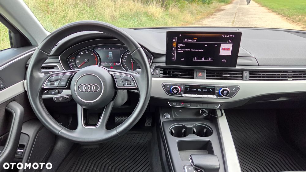 Audi A4 Avant 40 TFSI S tronic - 15