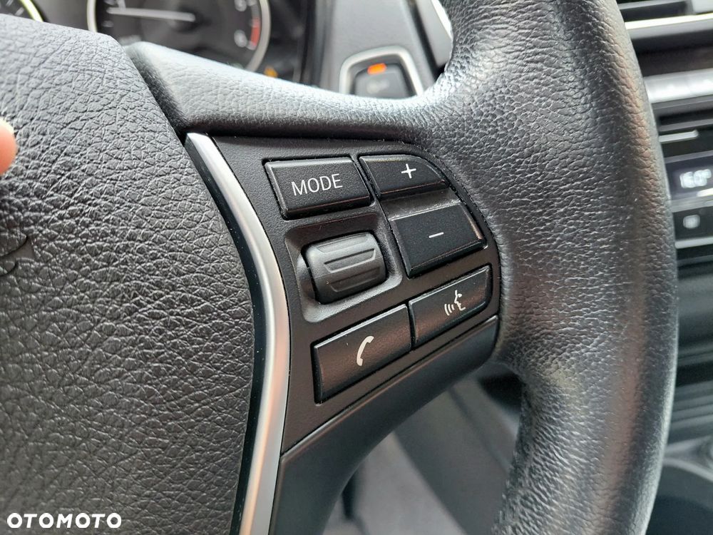 BMW Seria 1 120d Sport-Aut Sport Line - 29