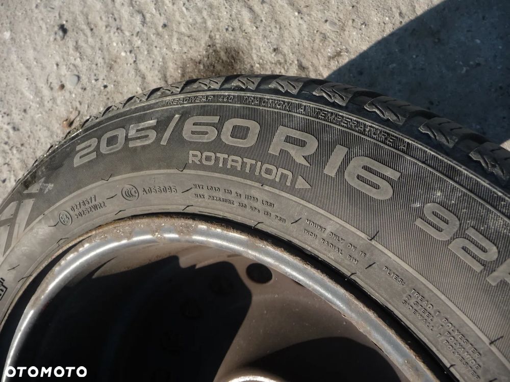 16” - NOKIAN - 205/60 , r16 cali - ZIMOWE Opony WEATHERPROOF - stan BDB - GWARANCJA !! + Możliwy MONTAŻ - 4