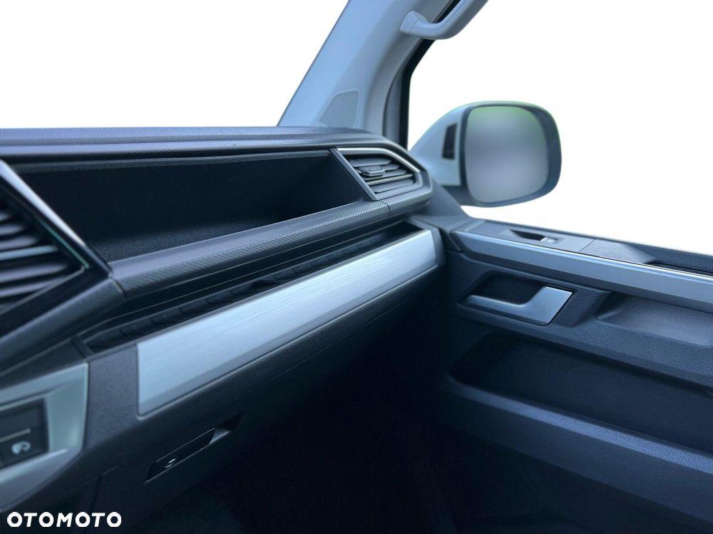 Volkswagen Multivan - 14