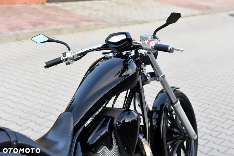 Honda VT - 15