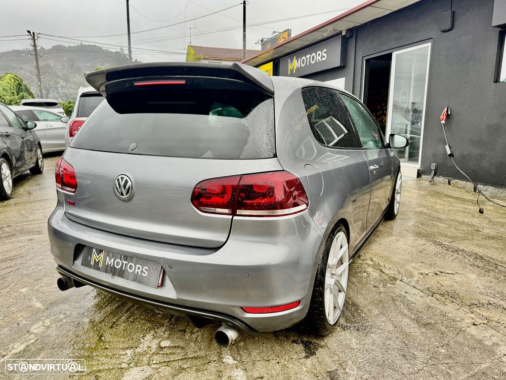 VW Golf 2.0 TSi GTI DSG - 38
