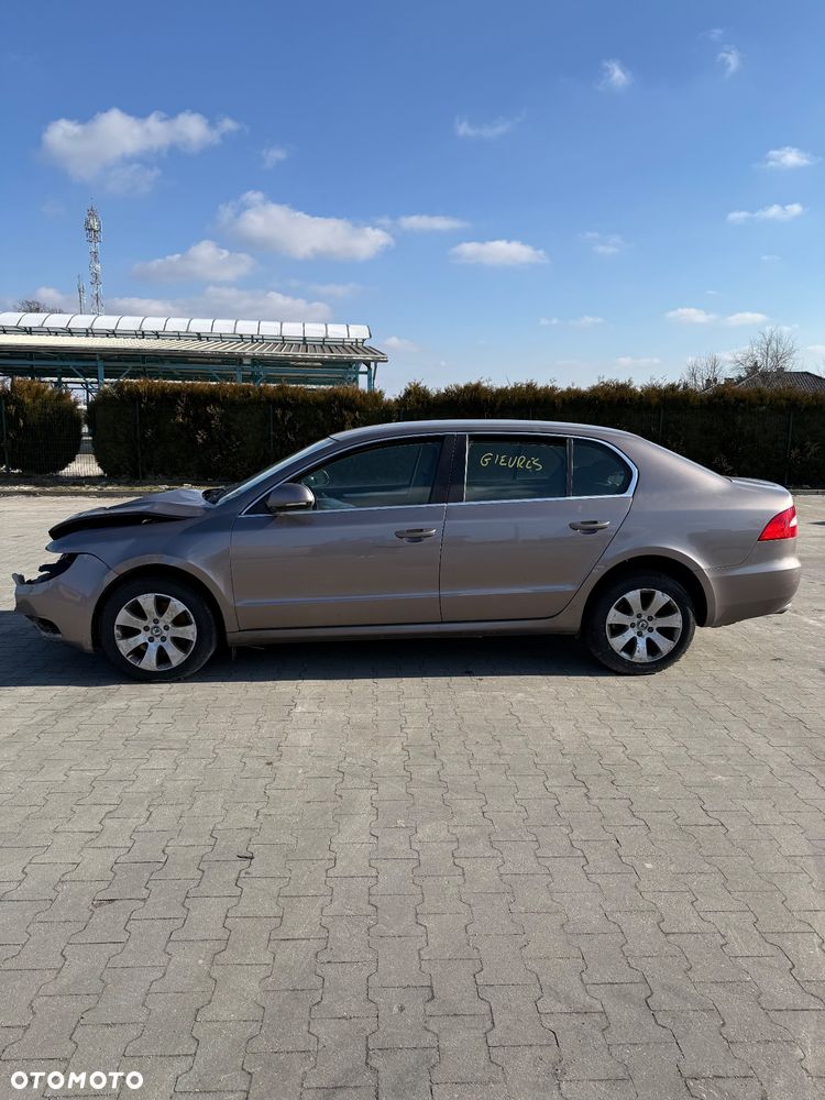 Skoda Superb - 2
