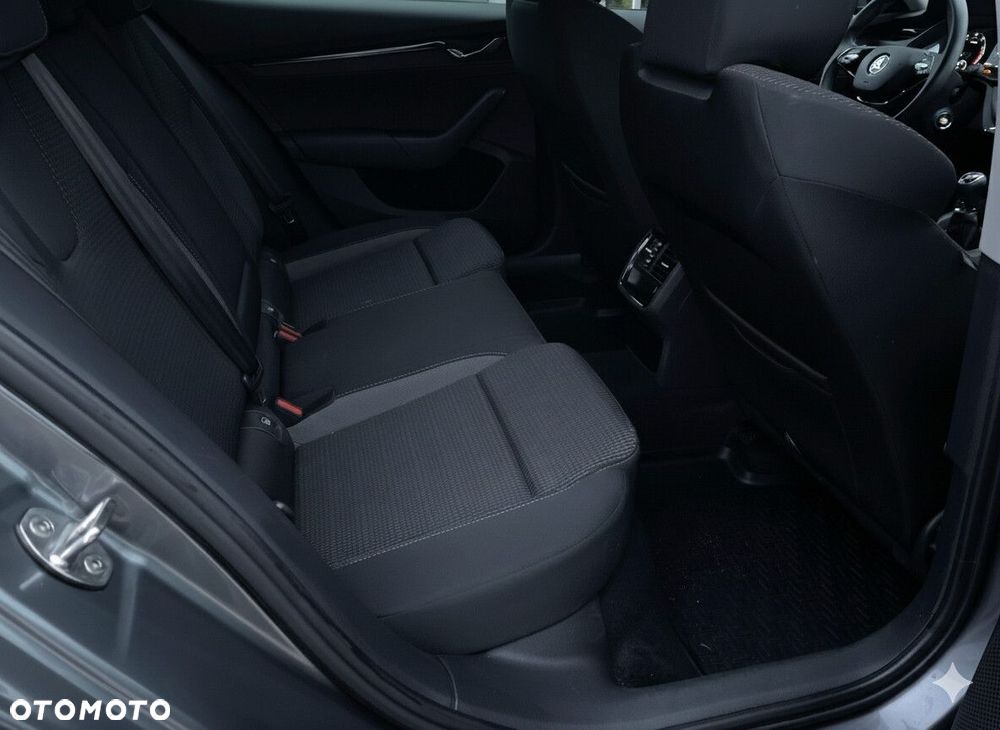 Skoda Octavia 1.5 TSI ACT Ambition - 8