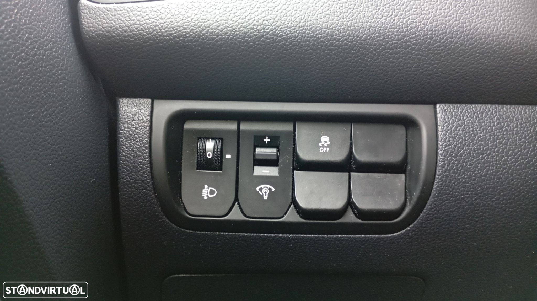 Kia Rio 1.2 CVVT LX - 22