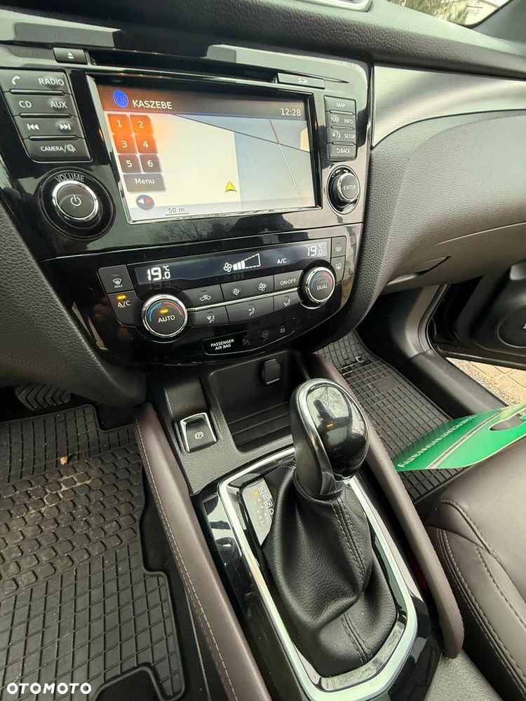 Nissan Qashqai 1.2 DIG-T Xtronic TEKNA+ - 17