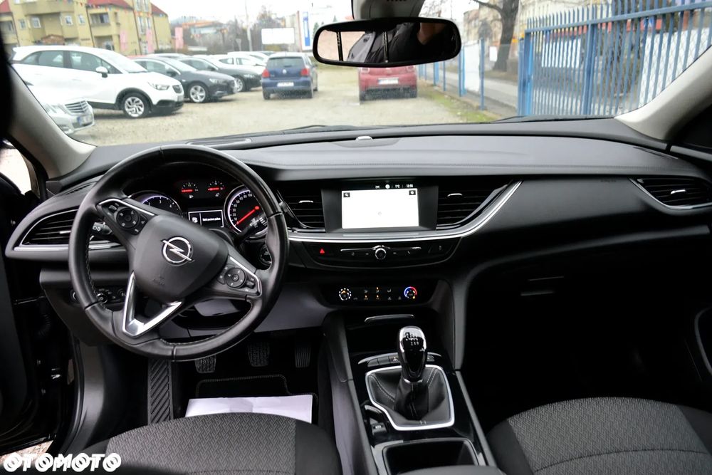 Opel Insignia - 15