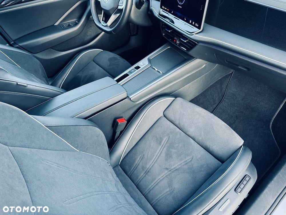 Volkswagen Passat - 18