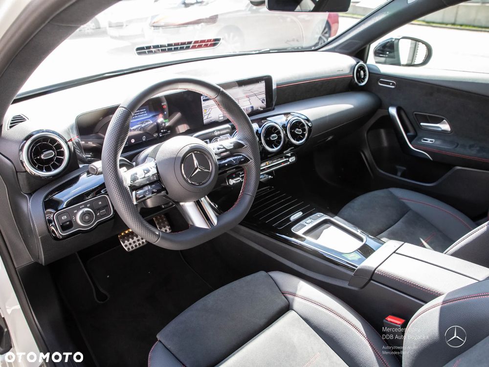 Mercedes-Benz Klasa A 250 e PHEV AMG Line 8G-DCT - 7