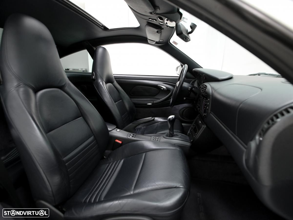 Porsche 911 (996) - 12