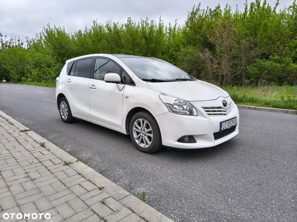 Toyota Verso 2.0 D-4D Premium - 7