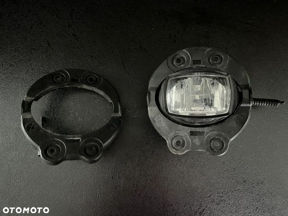 DODGE JEEP GRAND CHEROKEE HALOGEN RAMKA 55112827AB - 1