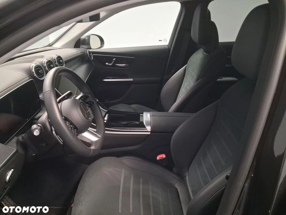 Mercedes-Benz GLC 300 e 4-Matic - 12