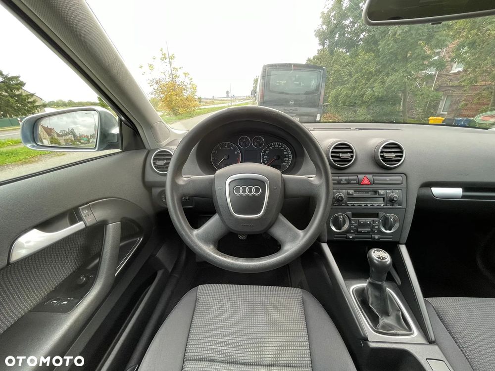 Audi A3 1.6 Limited Edition - 12