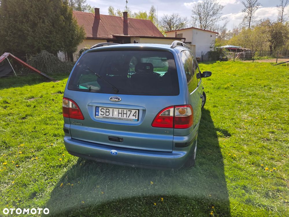 Ford Galaxy 1.9 TDI Ambiente - 3