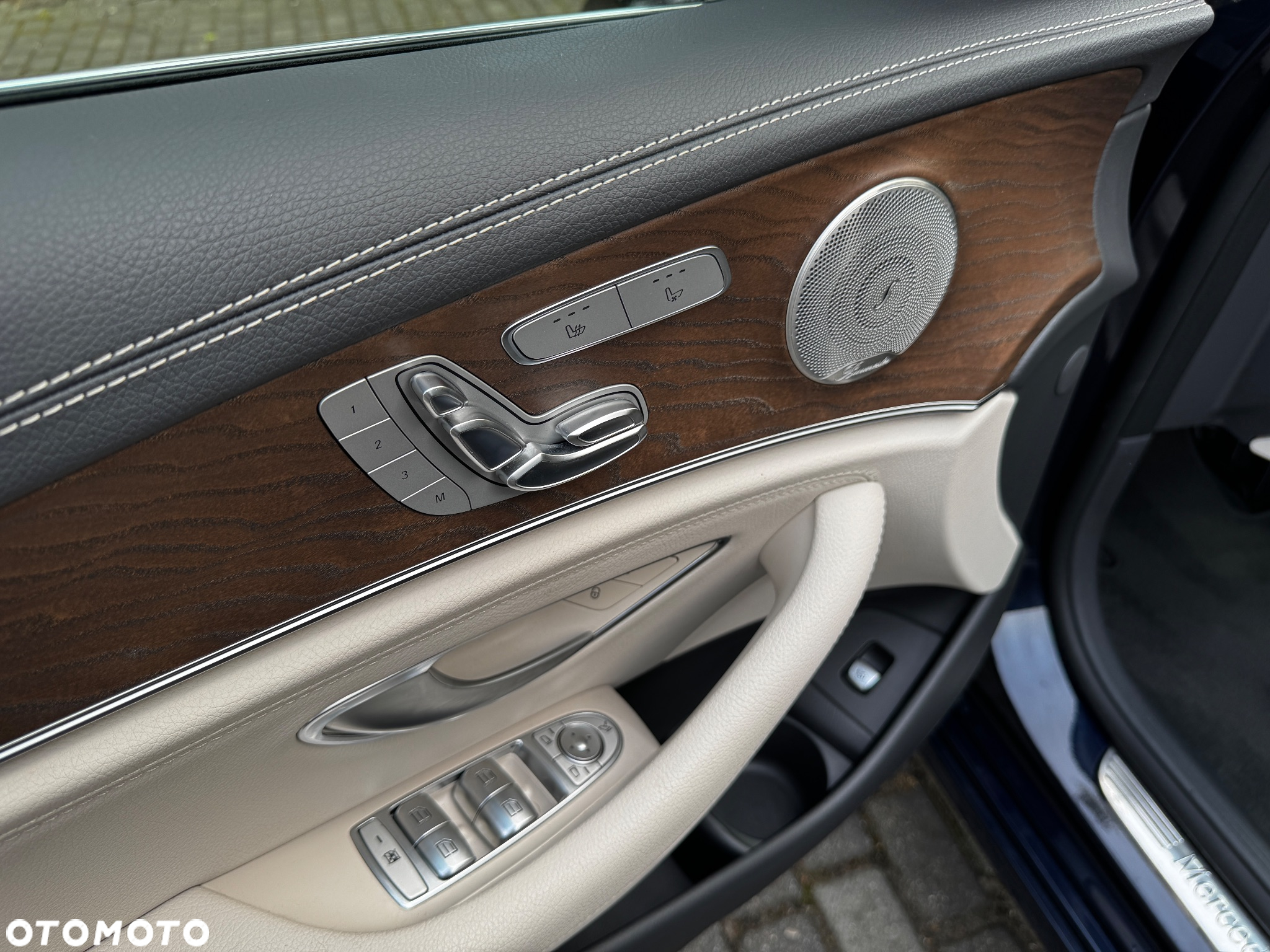 Mercedes-Benz Klasa E 300 de 4Matic T 9G-TRONIC Avantgarde - 27