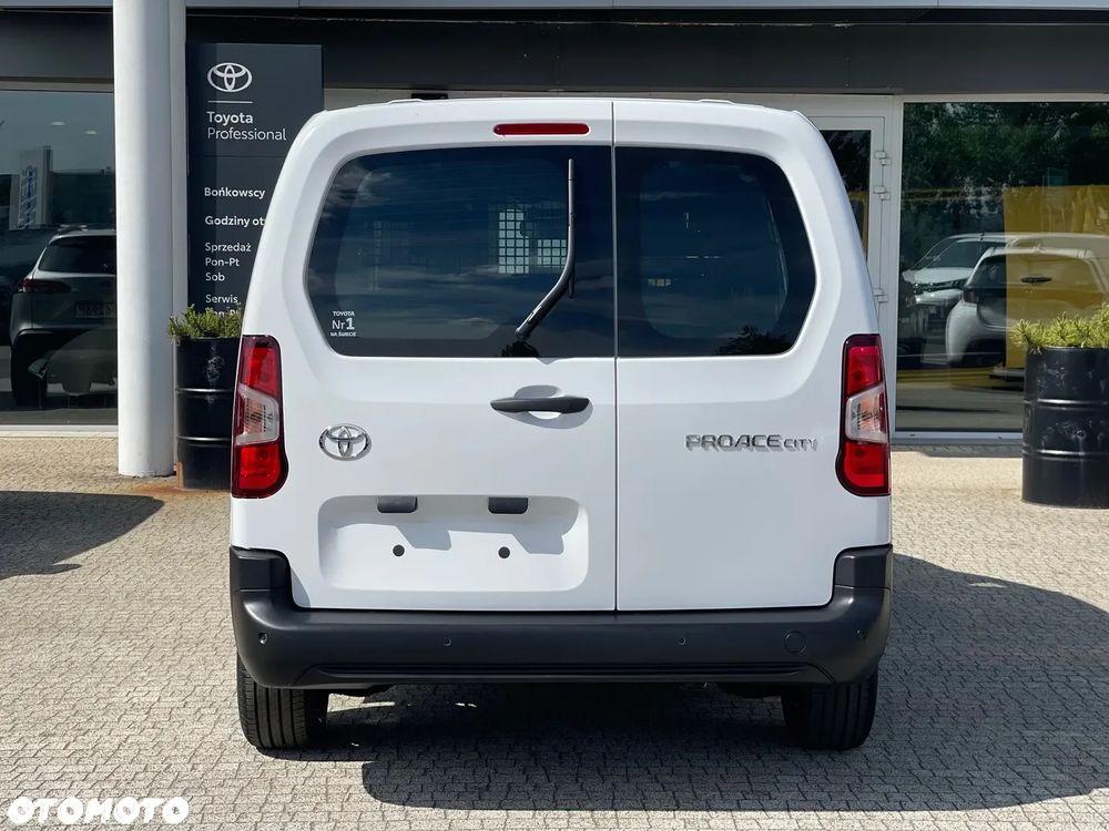 Toyota Proace City - 12